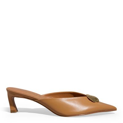 Mule Soft Vegetal Caramelo Bico Fino Salto Baixo