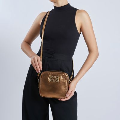 Bolsa tiracolo metalizado new bronze