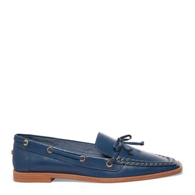 Mocassim couro marinho laço
