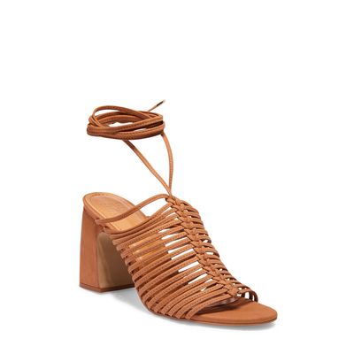 Sandália nobuck tiras macramé coconut