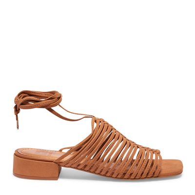 Sandália nobuck tiras macramé coconut