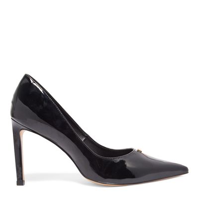 Scarpin bico fino verniz preto