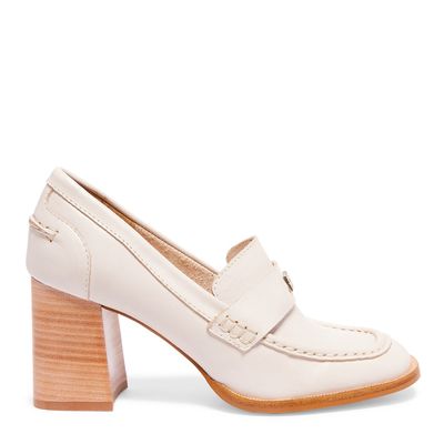 Mocassim Off White Couro Salto Alto E Grosso