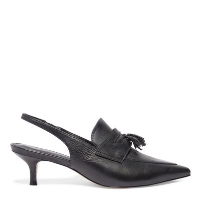 Scarpin slingback couro preto barbicacho