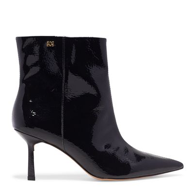 Bota bico fino verniz preto