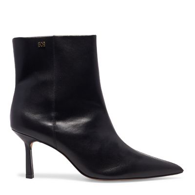 Bota bico fino couro preto