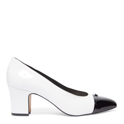 Scarpin Cap Toe Verniz Branco
