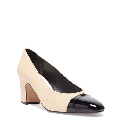 Scarpin Cap Toe Couro Bege Verniz