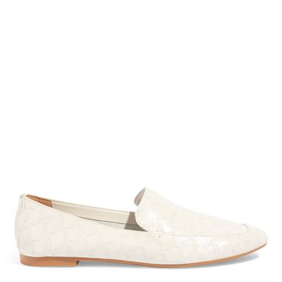 Mocassim Escama Off White Bico Redondo