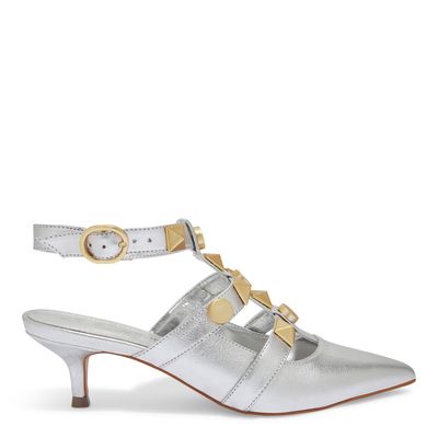 Scarpin Bico Fino Metalizado Prata Salto Baixo