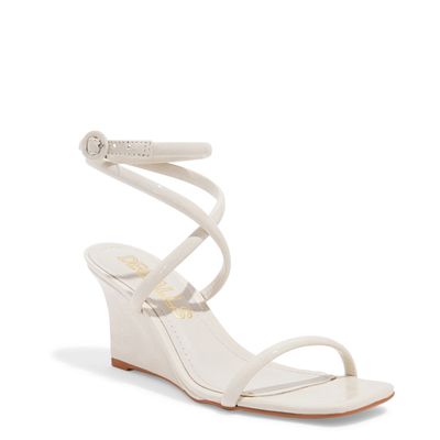 Sandália anabela tiras verniz off white