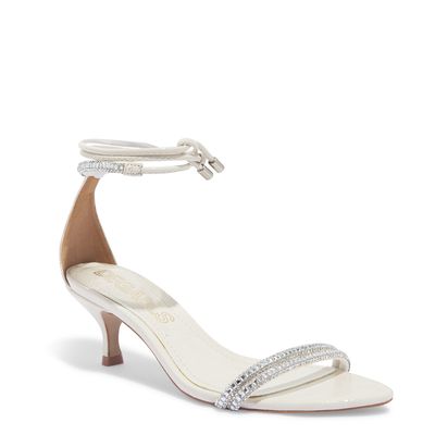 Sandália Bico Fino Verniz Off White Amarração Salto Fino Baixo