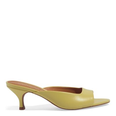 Mule Couro Amarelo Bico Folha Salto Baixo Fino