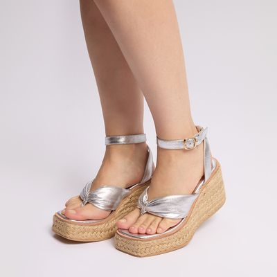 Sandália Espadrillle Salto Anabela Puff Metalizada Prata