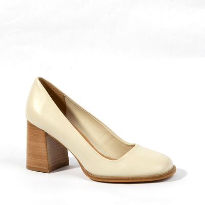 Scarpin Atanado Off White Salto Bloco