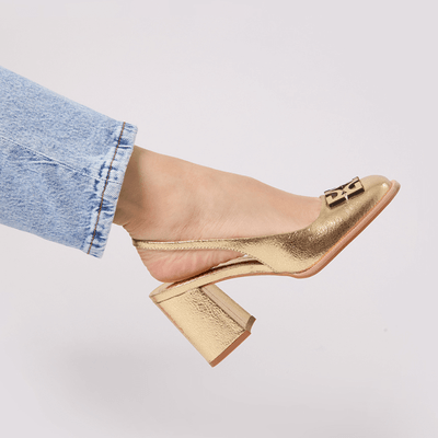 Scarpin Slingback Metalizado Dourado