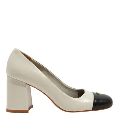 Scarpin boneca couro soft off white salto grosso