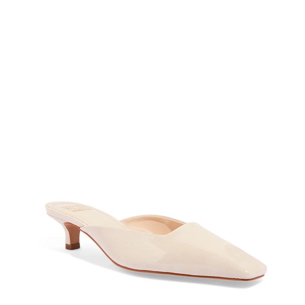 Mule Verniz Off White Salto Baixo Fino