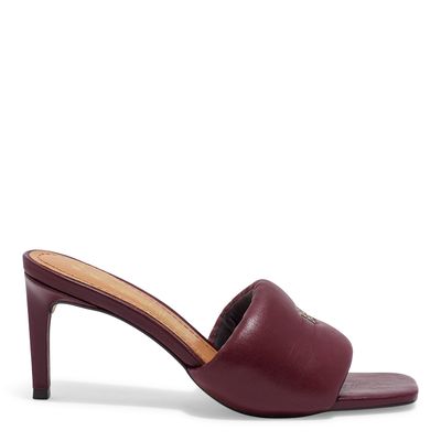 Mule puffer couro soft merlot salto médio