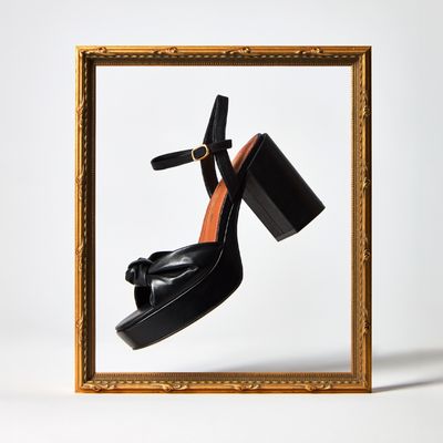 Sandália Plataforma Couro Soft Preto Bico Quadrado