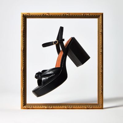 Sandália Plataforma Couro Soft Preto Bico Quadrado