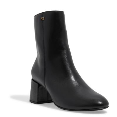 Bota Couro Cano Médio Preta Salto Grosso